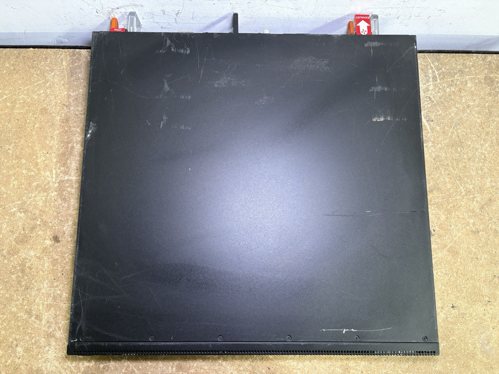 Dell EMC S3148 48-Port GbE & 2-Port SFP+  & 2-Port DP Network Switch