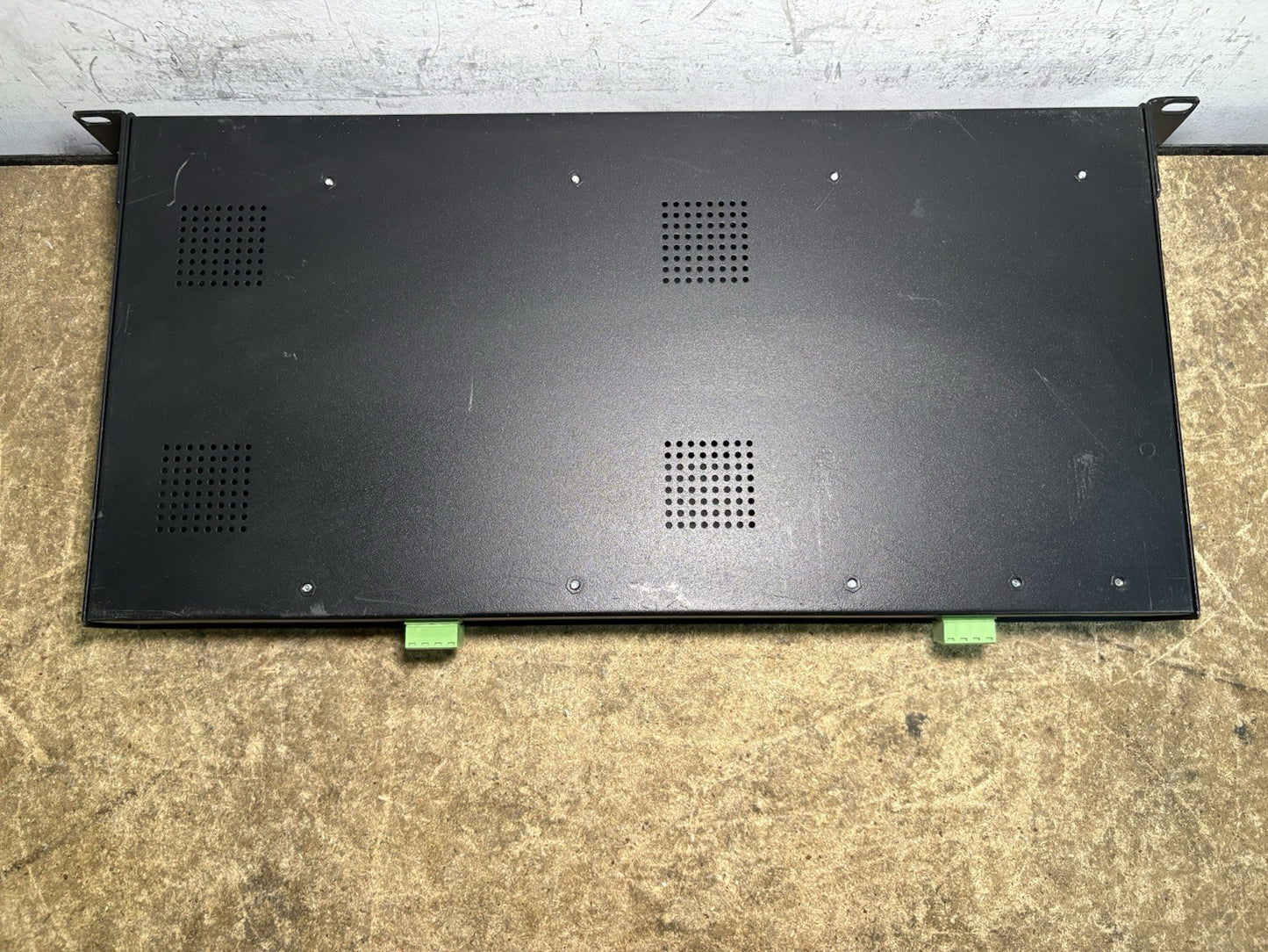 Altronix Vertiline563 Dual 56VDC Power Supply Charger