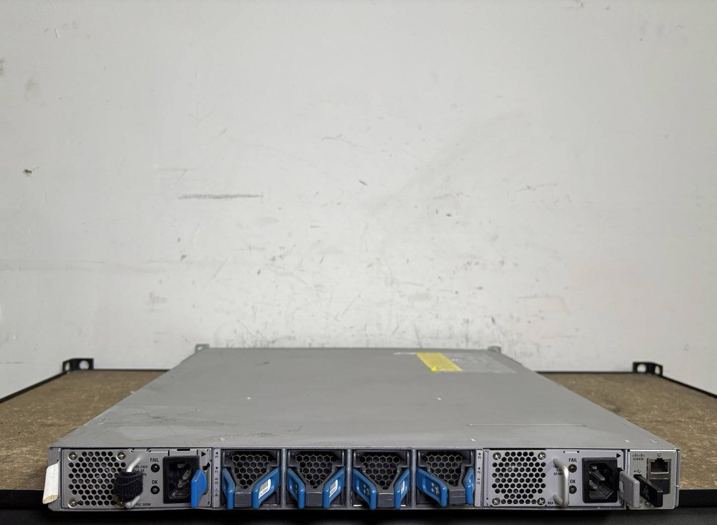 Cisco Nexus N3K-C3172TQ-10GT 48x 10GbE RJ45 +6x 40Gb QSFP+ Port 1U Switch