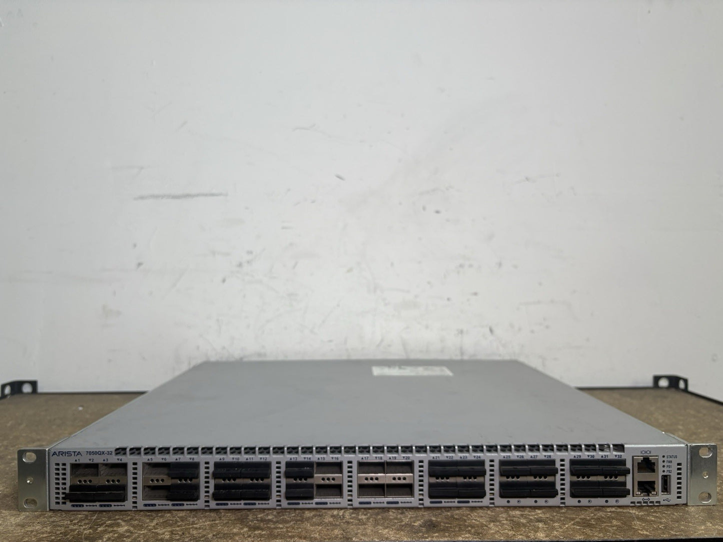 Arista DCS-7050QX-32 32 Port QSFP w/ 1x PWR-460DC-F