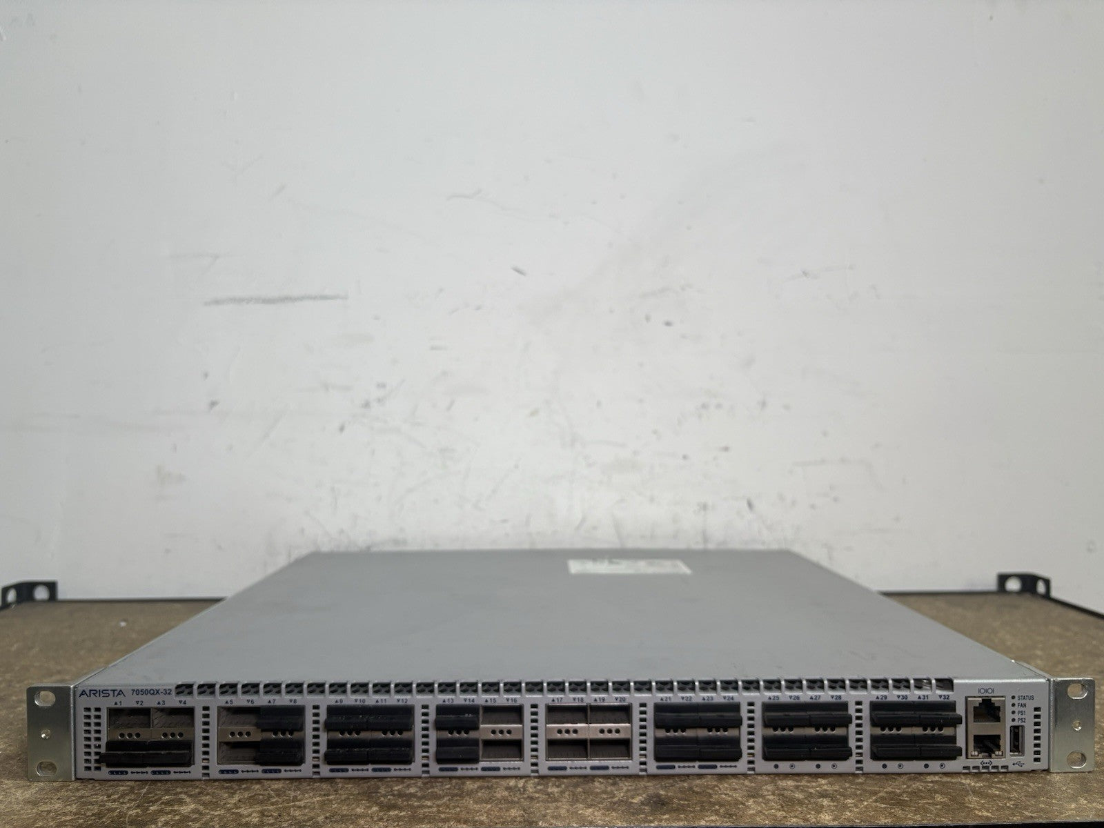 Arista DCS-7050QX-32 32 Port QSFP w/ 1x PWR-460DC-F