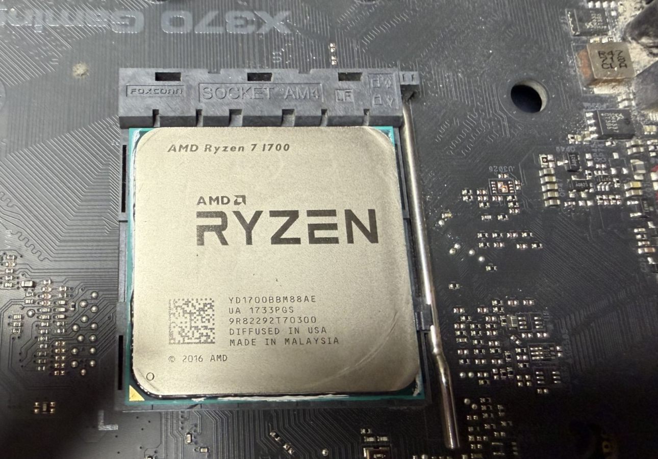 AMD ASROCK  X370 Gaming FATAL1TY AM4 Motherboard Combo & RYZEN 7 1700X
