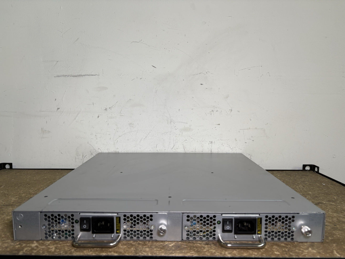 HP SN3000B QW937A 16Gb 24/24 FC Switch w/ 2x PSU 24-Port Active