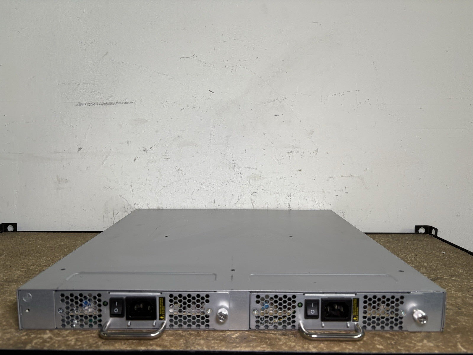 HP SN3000B QW937A 16Gb 24/24 FC Switch w/ 2x PSU 24-Port Active
