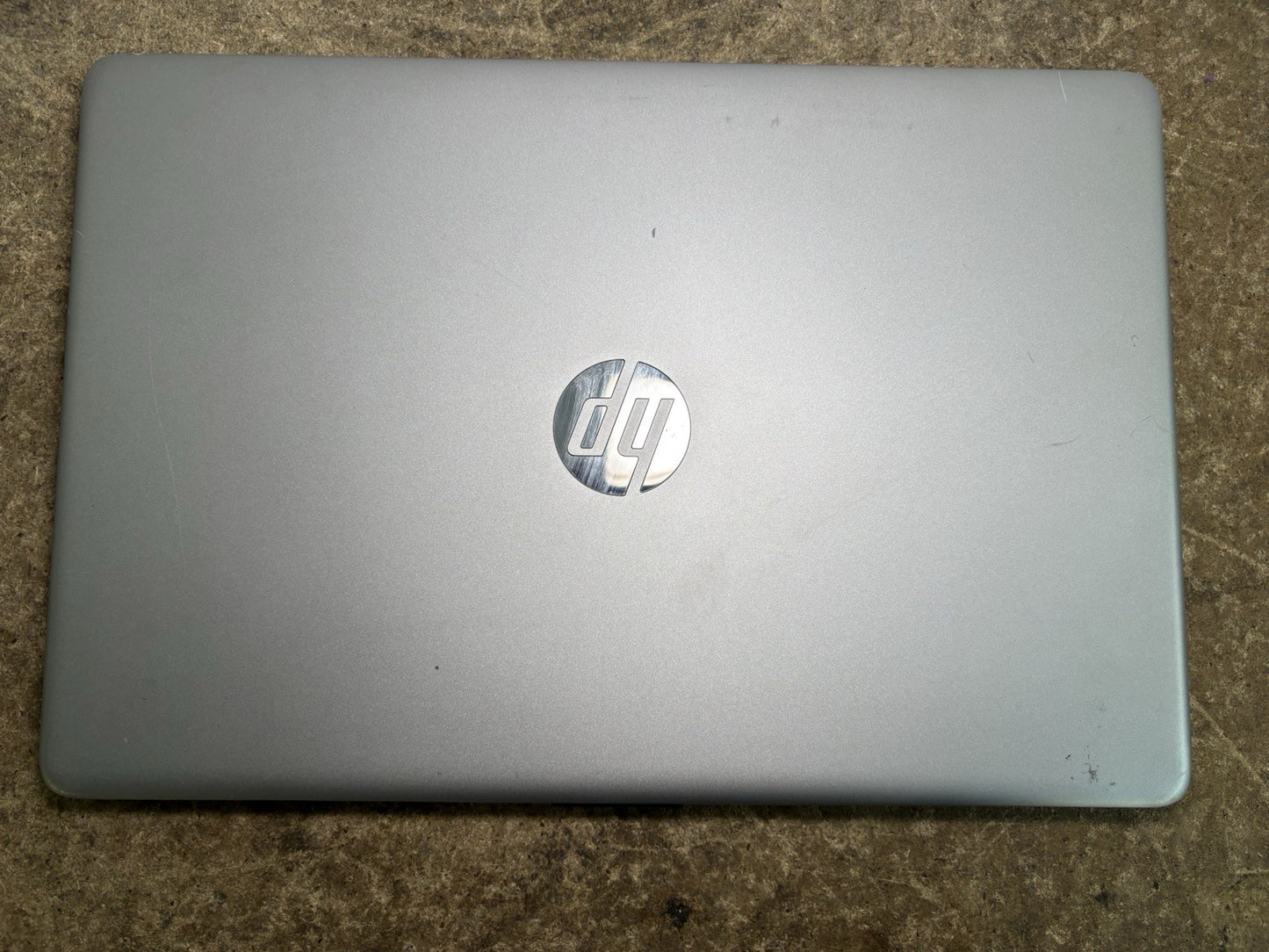 HP Laptop 15-DW0043DX i5-8265U 1.6GHz No Ram No SSD