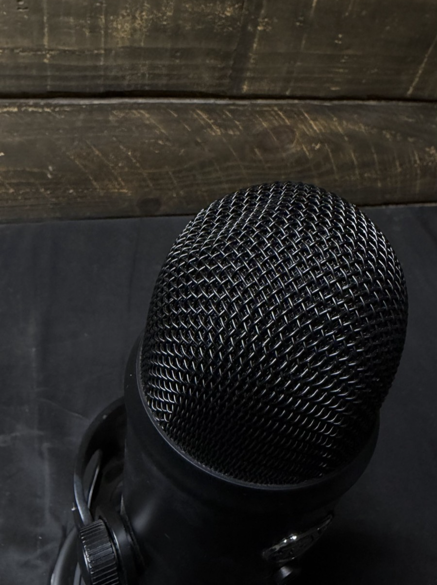 Blue Yeti USB Microphone 888-000322 Black