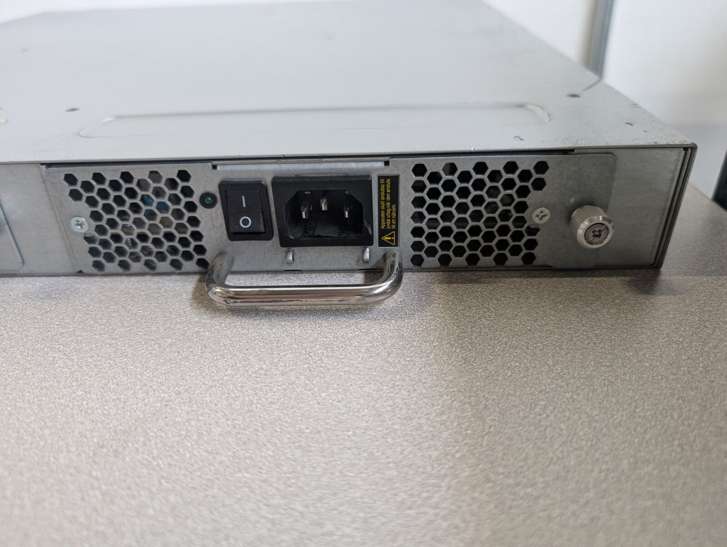 BROCADE 6505 (NA-6505-12-16G-MC-1R) 24-Port Switch Single PSU 12 active ports