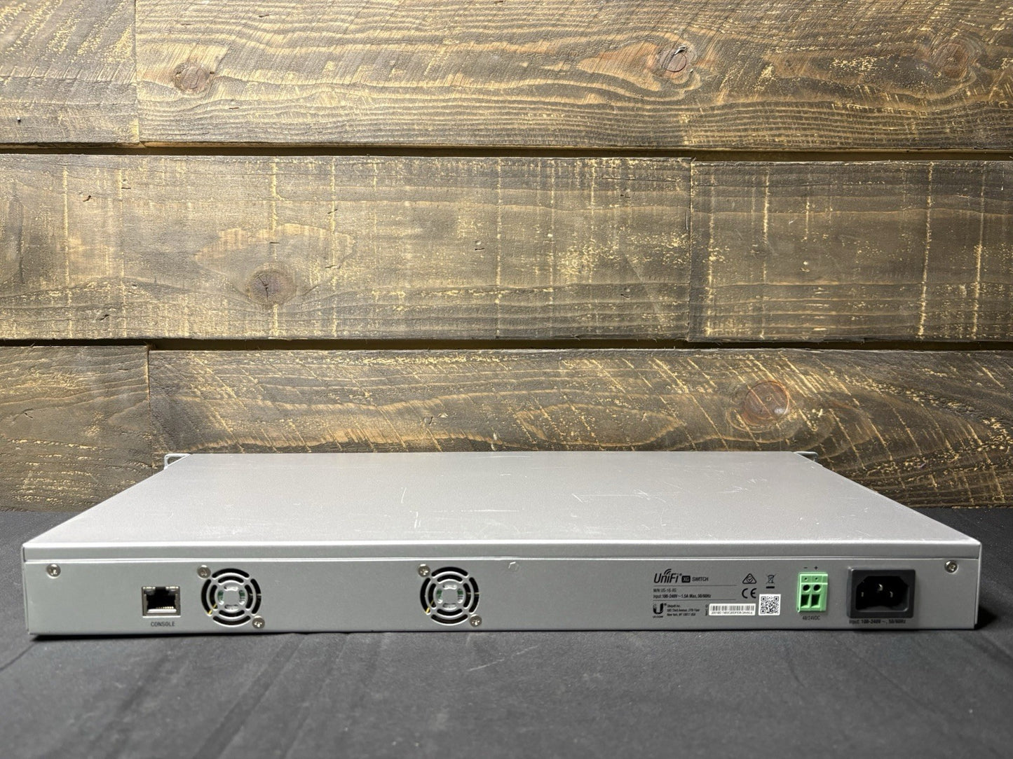 Ubiquiti Networks UniFi US-16-XG 10G 16-Port Managed Switch *Cosmetic