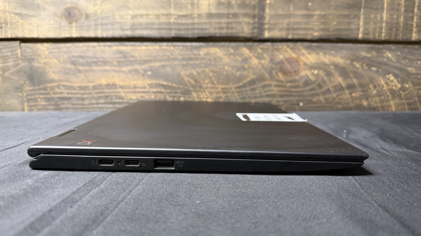 Lenovo ThinkPad X1 Yoga 3rd Gen 14" Intel i5-8250U 8GB RAM 256GB SSD NO OS