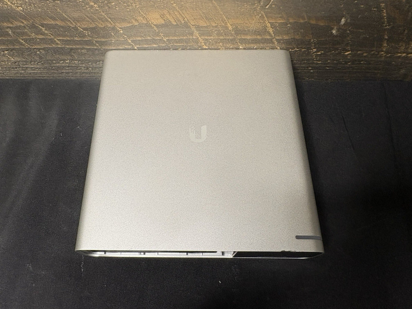 UBIQUITI NETWORKS UCK-G2-PLUS UNIFI CONTROLLER