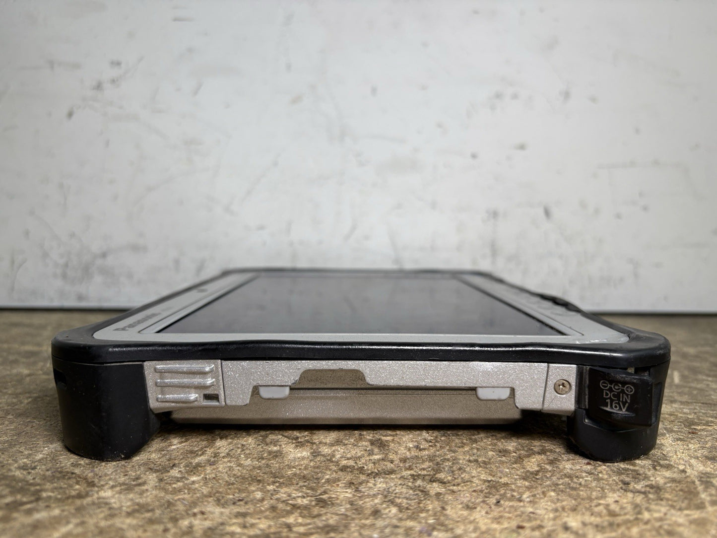 Panasonic ToughPad FZ-G1 Tablet i5-3437U 8GB RAM 256SSD No Windows
