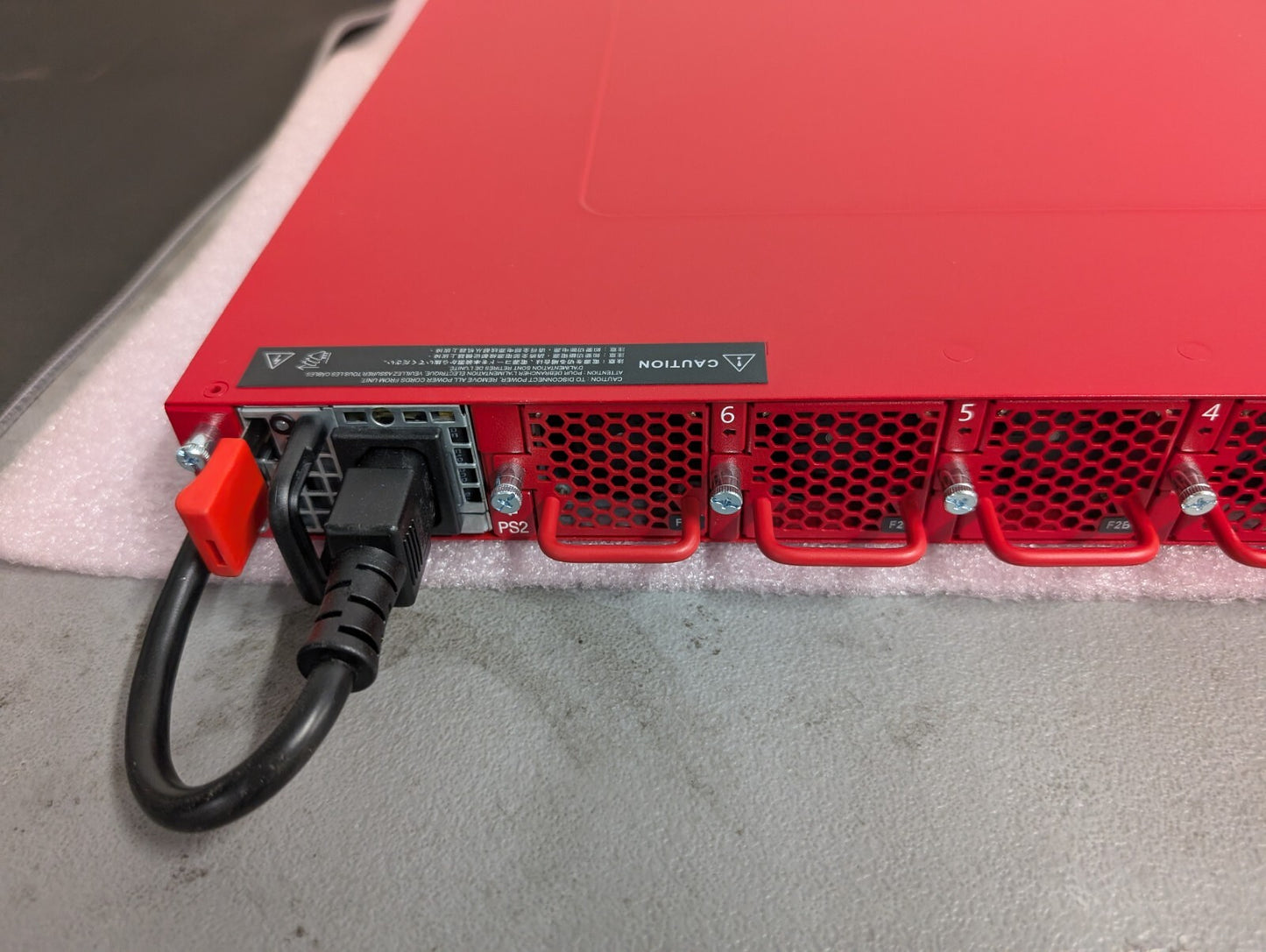 Edge-Core AS7772-32X-A-AC-F-G-HVDC 32-Port 100GbE Data Center Switch W/ ONIE