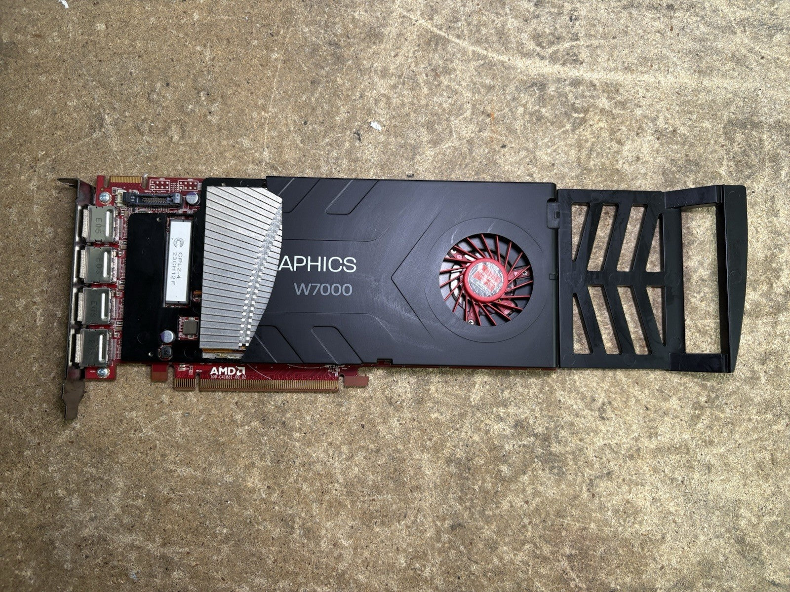AMD FirePro W7000 4GB GDDR5 4x Display Port & EXTENDED BRACKET