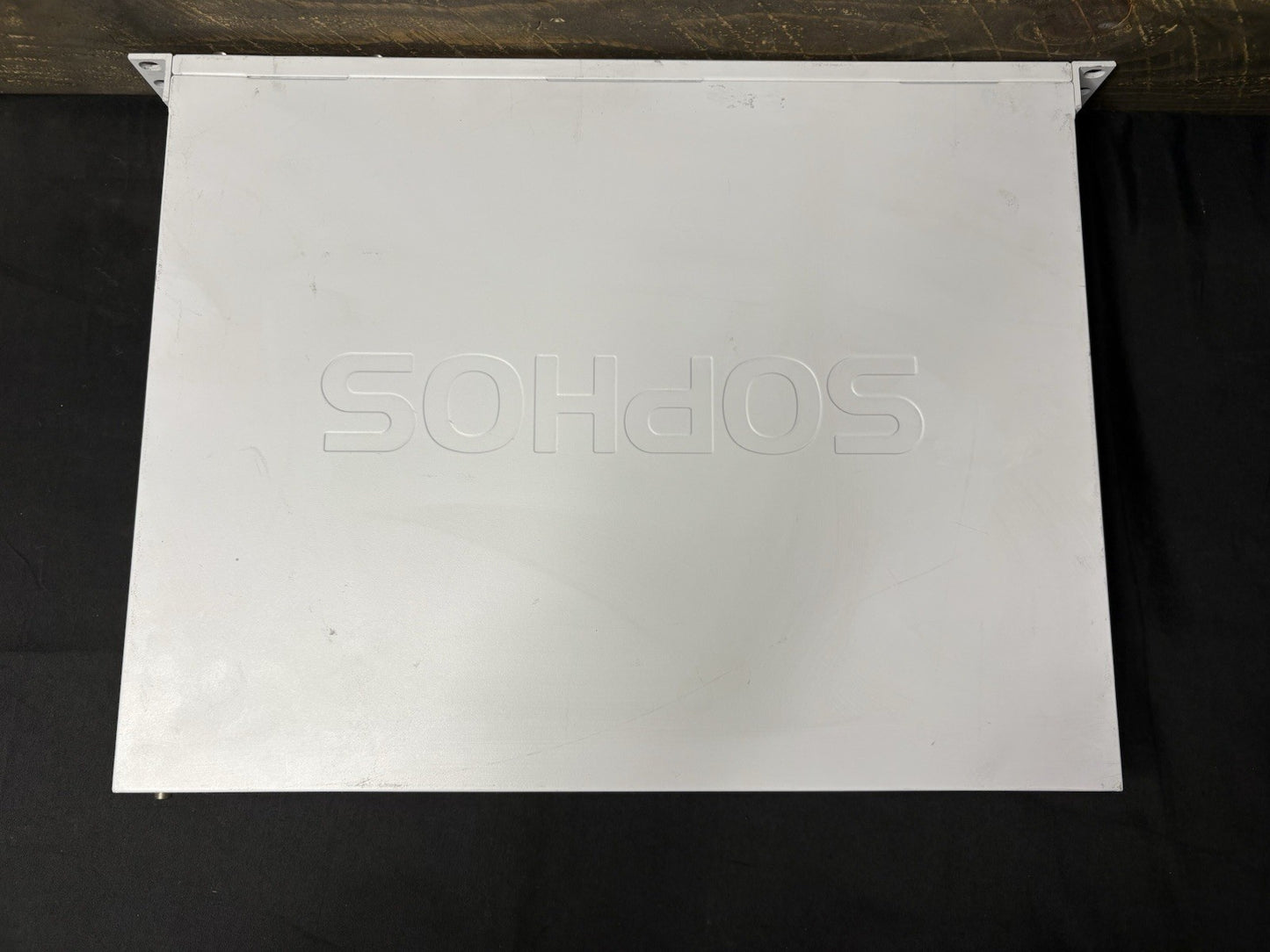 Sophos XG210 Rev.3 Network Security Firewall Appliance with Rack Ears