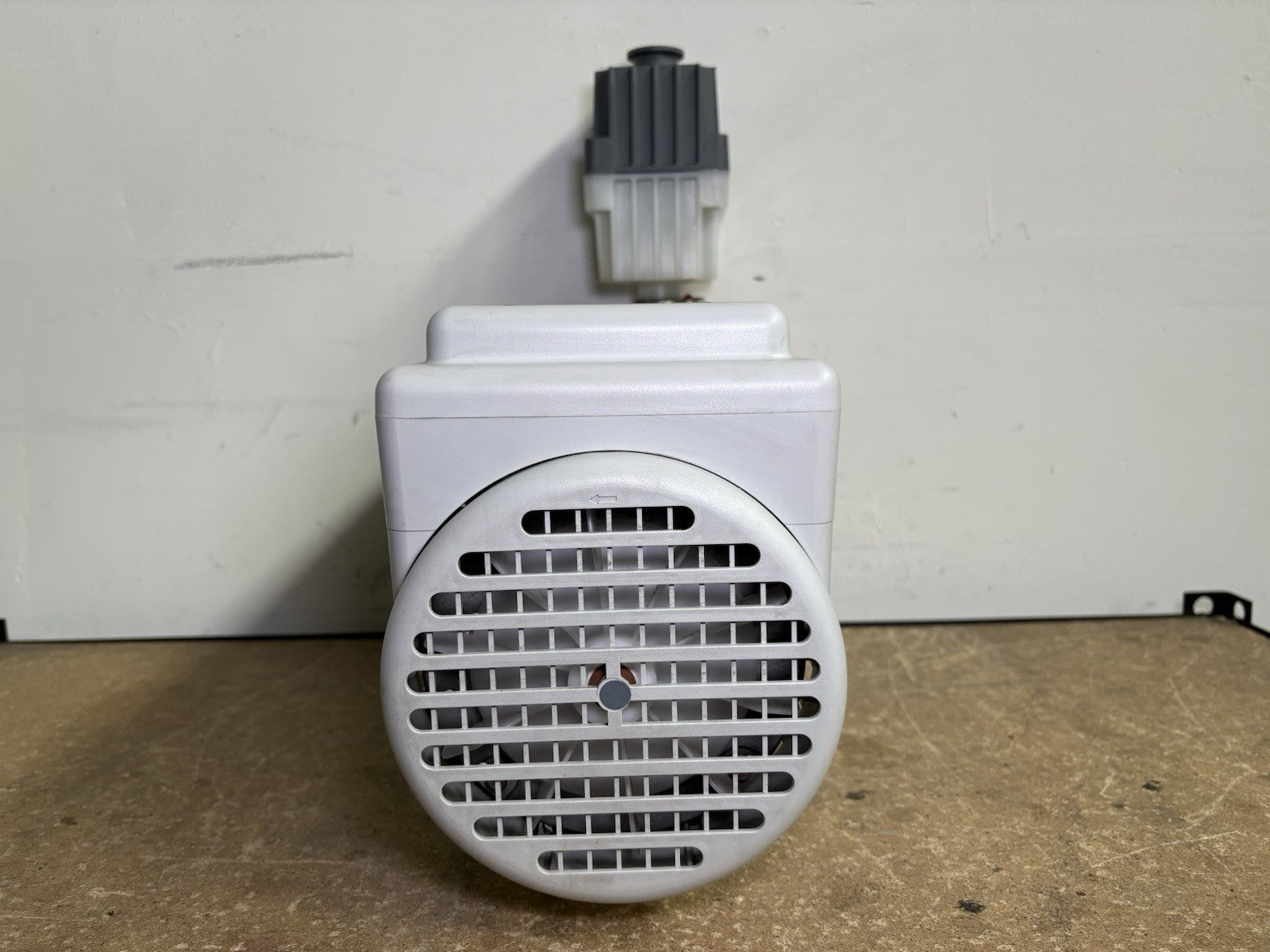 Labconco 117 Rotary Vane Vacuum Pump 2/5hp 115-120/230-240v-ac