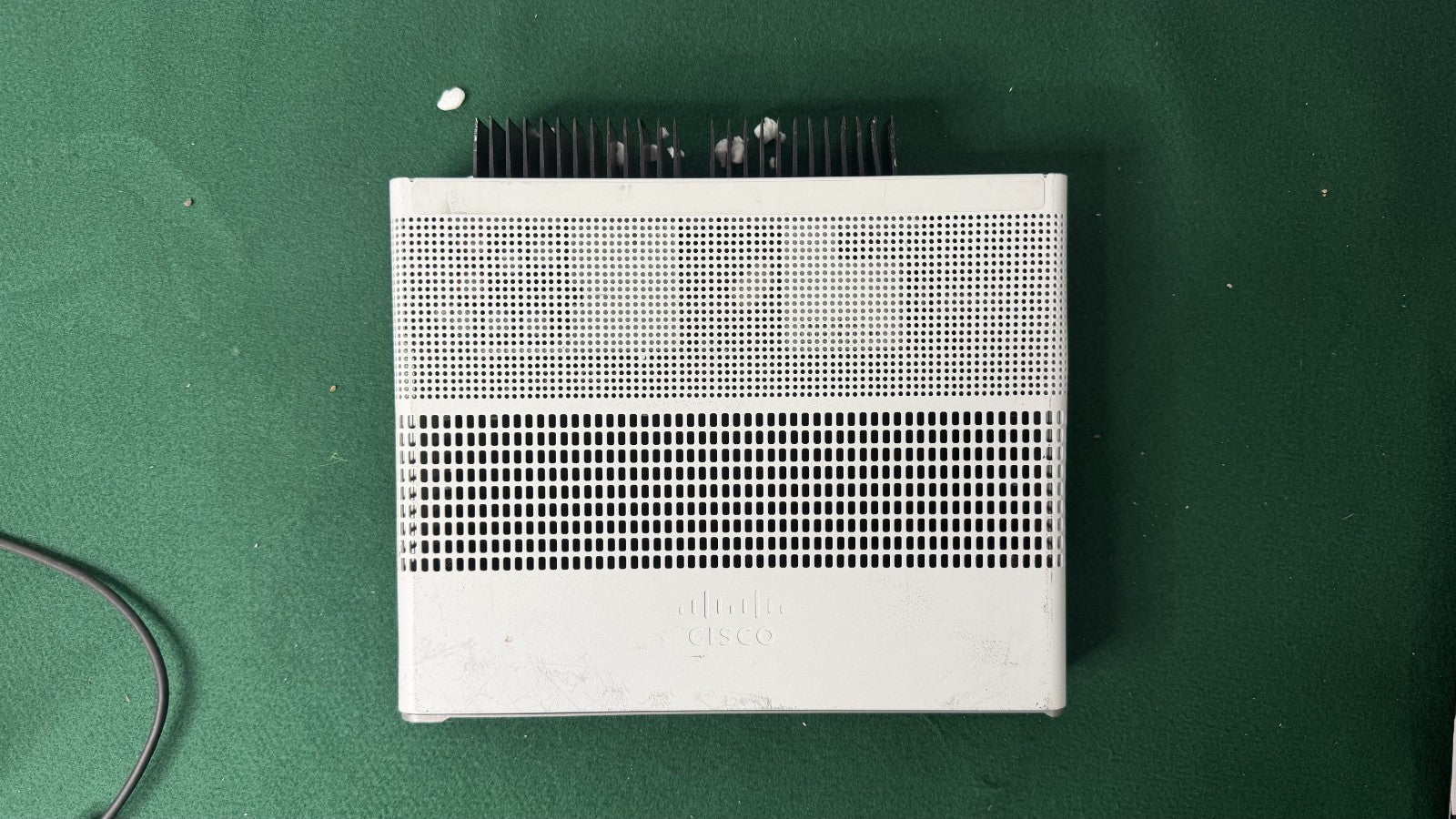 Cisco WS-C2960CX-8PC-L Switch 8-Port- READ