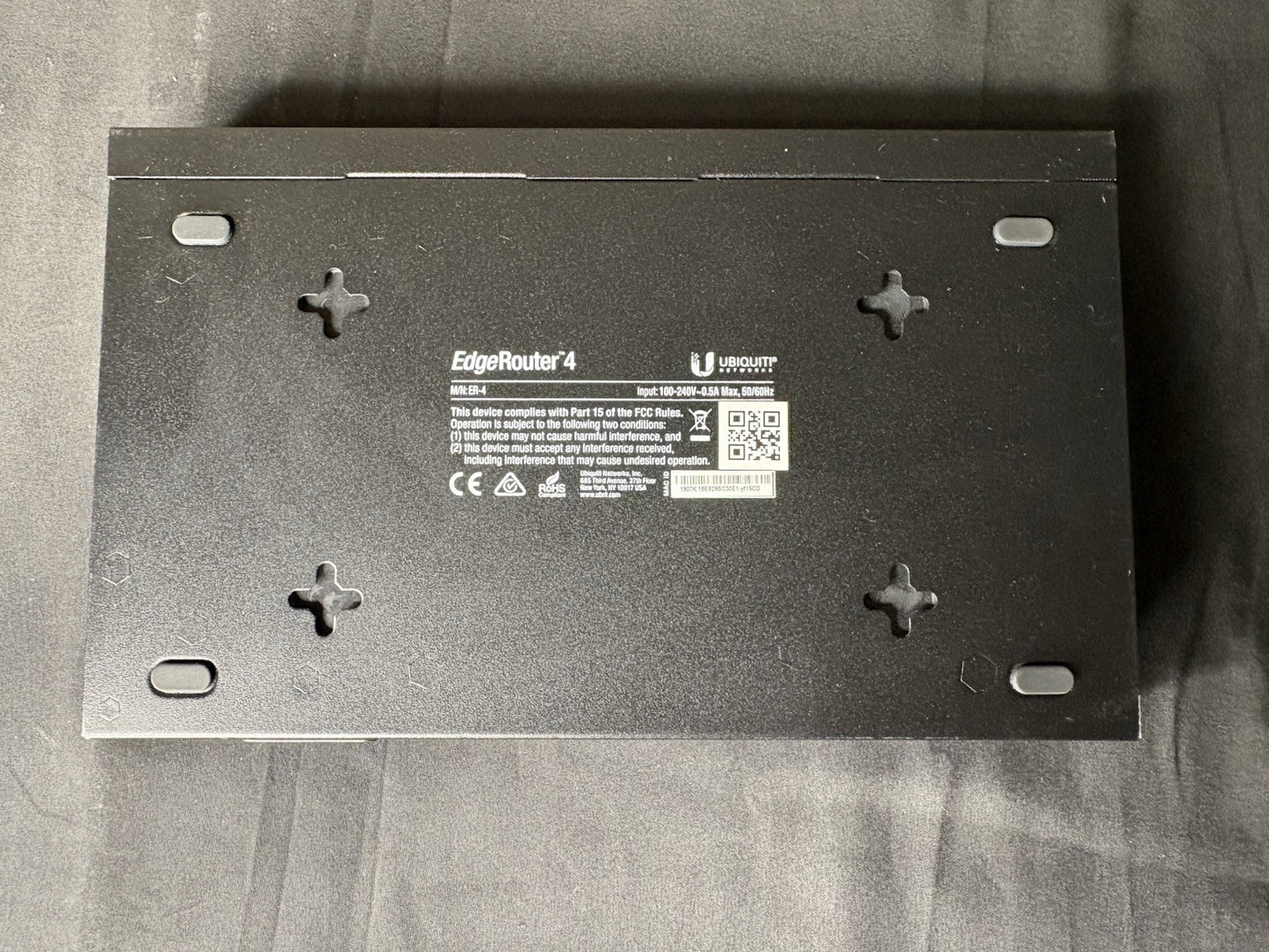 Ubiquiti Networks EdgeRouter 4 (ER-4) Gigabit Router