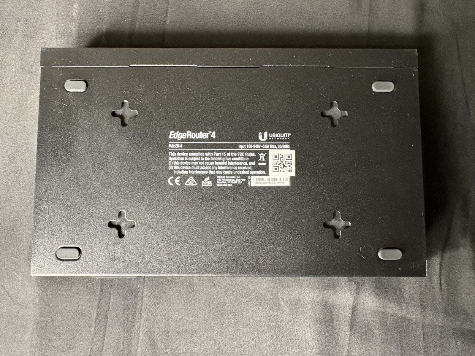Ubiquiti Networks EdgeRouter 4 (ER-4) Gigabit Router