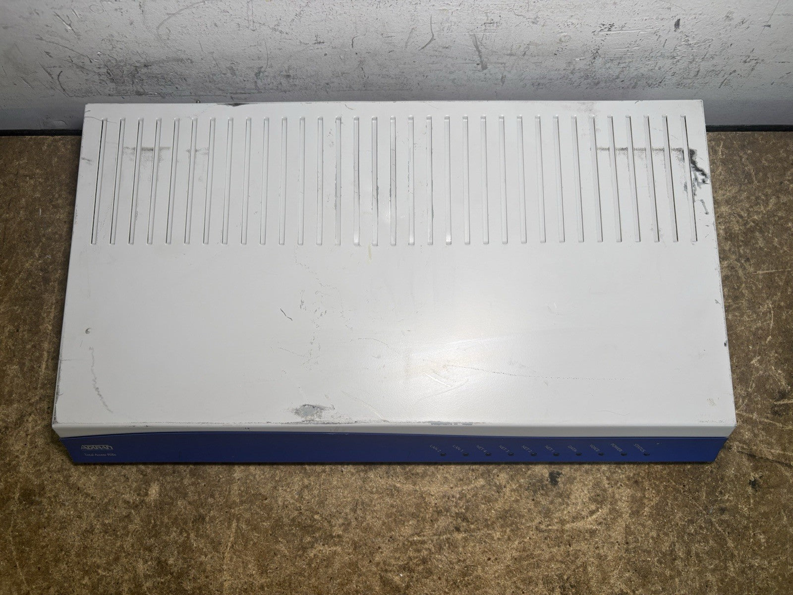 ADTRAN 4242908L1 TOTAL ACCESS 908E 2ND GEN - VOIP IP BUSINESS GATEWAY *Cosmetic