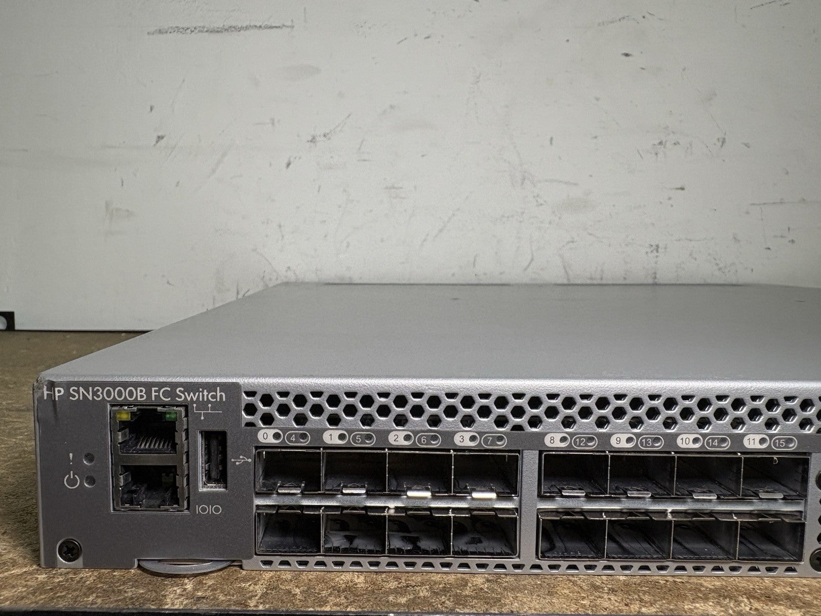 HP SN3000B QW937A 16Gb 24/24 FC Switch w/ 2x PSU 24-Port Active