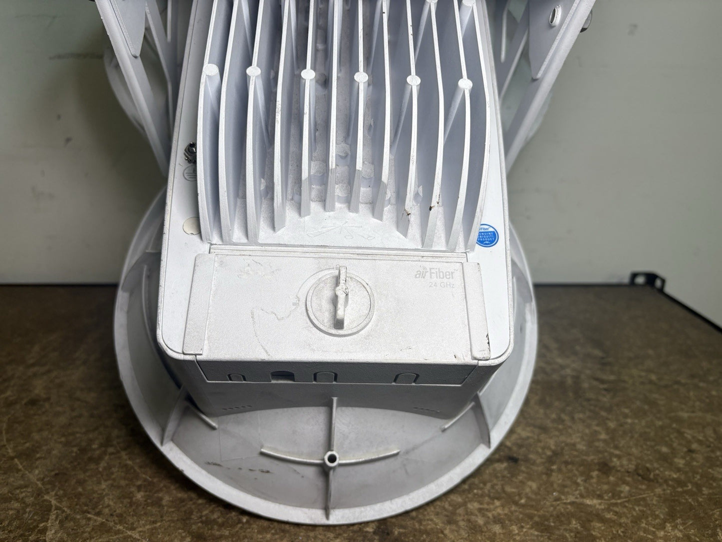 Ubiquiti Networks AF24 Airfiber 24 GHz Point to Point Gigabit Radio