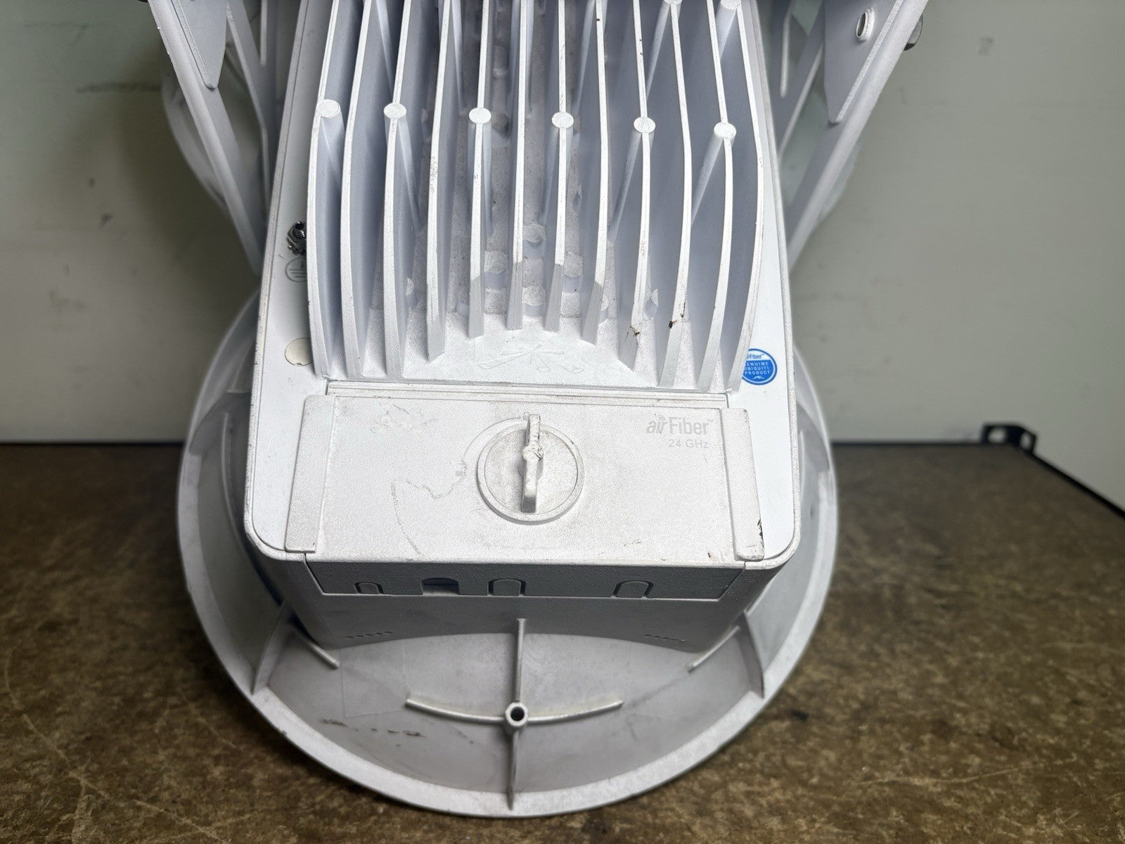 Ubiquiti Networks AF24 Airfiber 24 GHz Point to Point Gigabit Radio