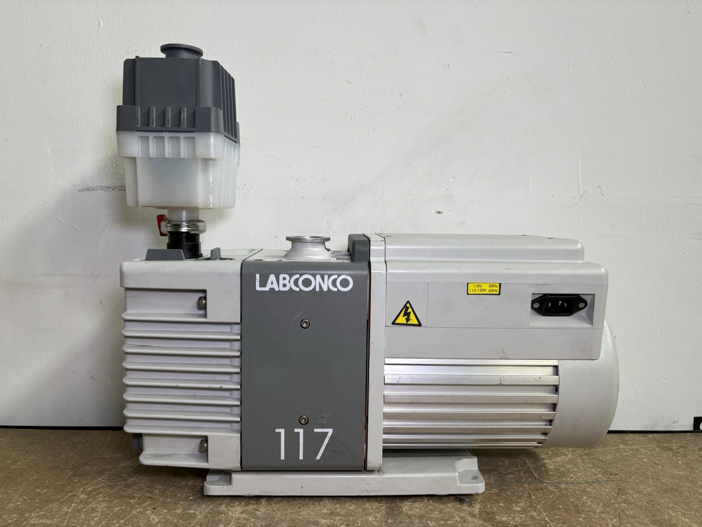 Labconco 117 Rotary Vane Vacuum Pump 2/5hp 115-120/230-240v-ac