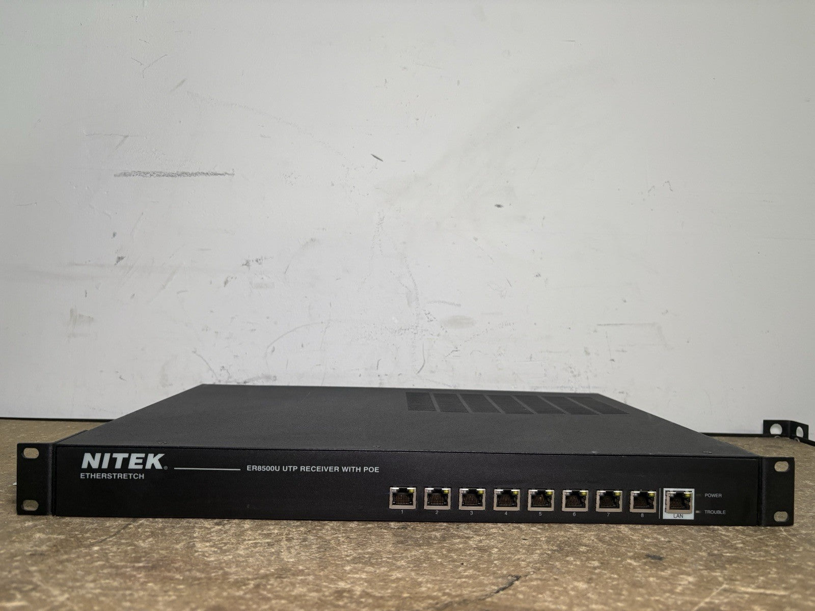 Nitek ER8500U UTP Ethernet Over Coax Extender 8 Port Gigabit PoE+ Switch