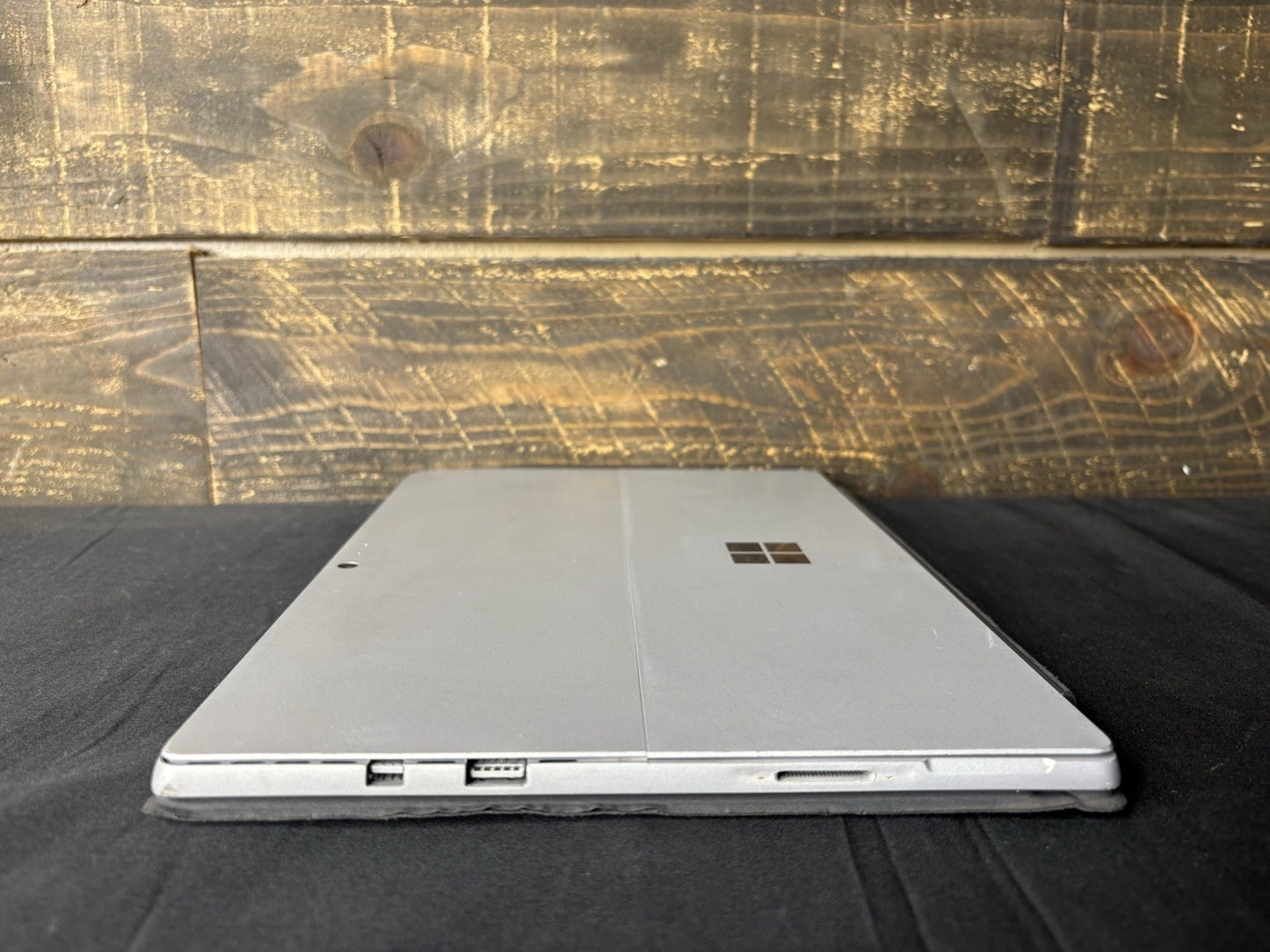 Microsoft SURFACE PRO 6 1796 i5-8250U 1.60GHz 8GB RAM 256GB SSD
