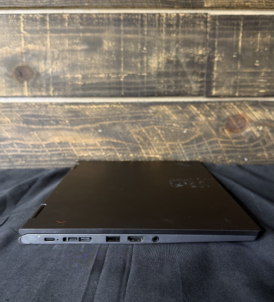 Lenovo ThinkPad X1 yoga gen 4, i5-8265U 8GB RAM 256GB SSD WIN 11
