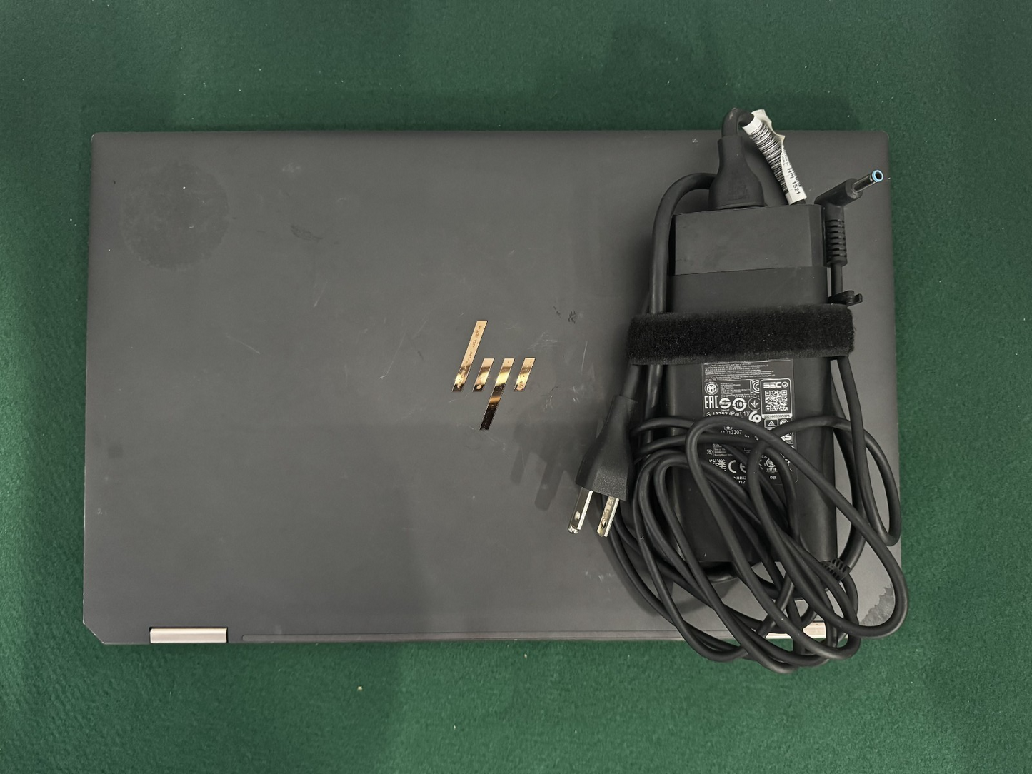 HP Spectre x360 15-EB1043DX 15.6" i7-1165G7 2.8GHz 16GB RAM 256 GB SSD *READ*