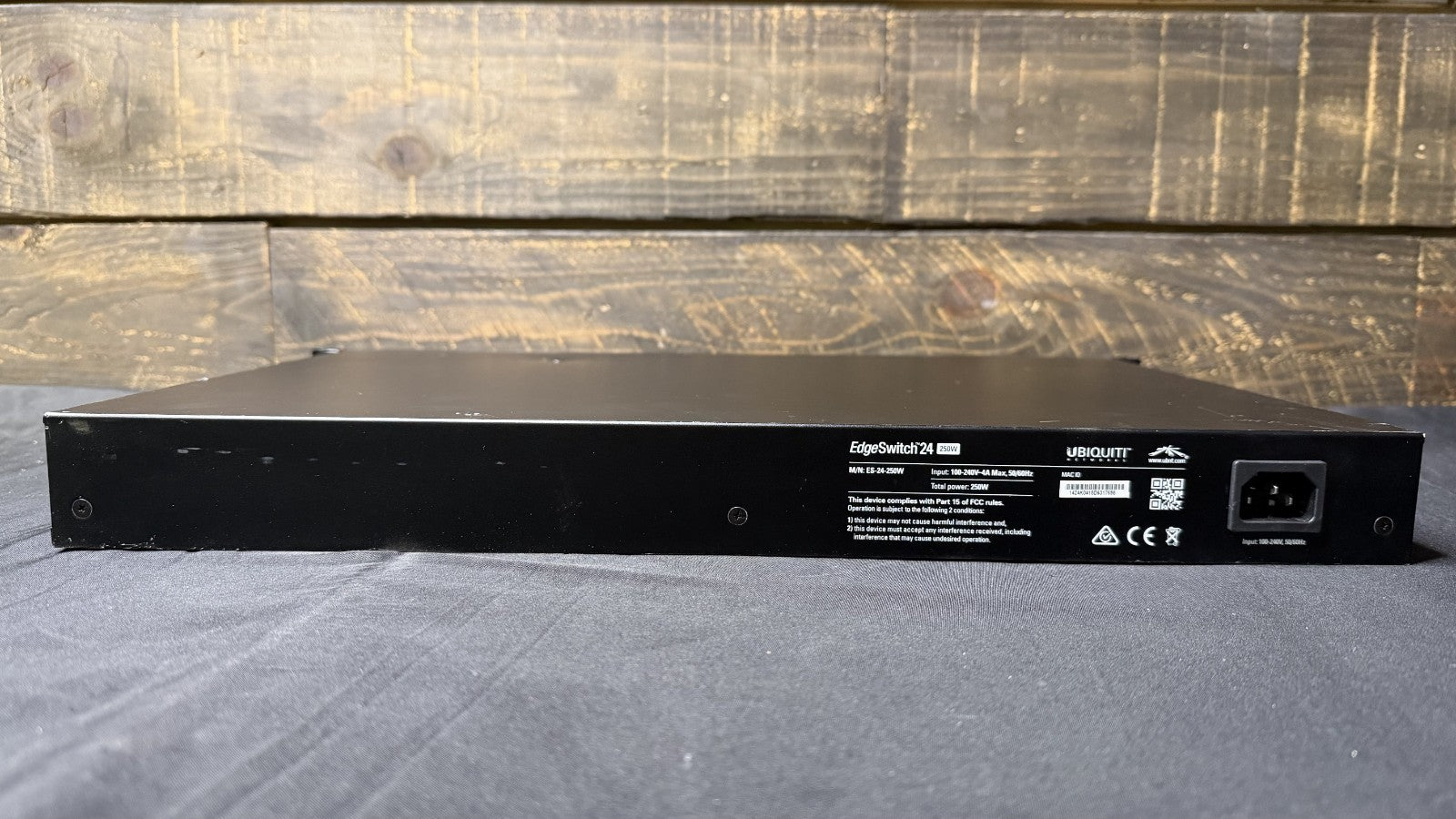 (LOT OF 3)Ubiquiti Networks ES-24-250W 24 Port 250W EdgeSwitch DEAD, AS-IS/PARTS