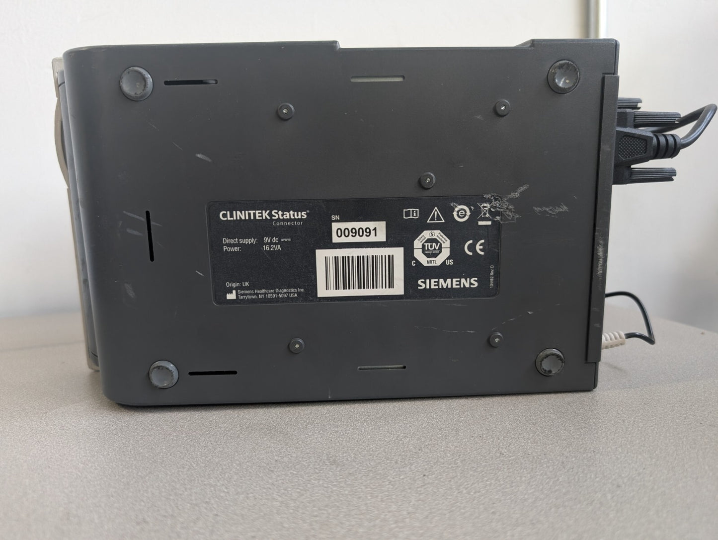 Siemens Clinitek Status Plus Analyzer With Test Table  and BASE NO Power supply