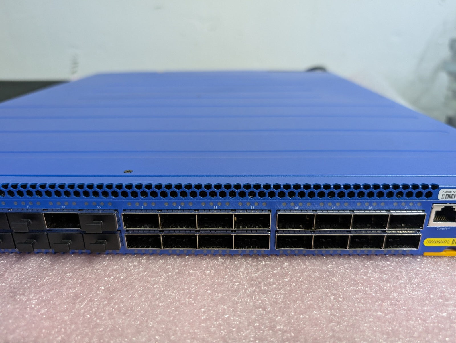 Edge-Core 7762-32X-A-AC-F-HVDC 32-Port 100G Switch AS7762-32X W/ Onie