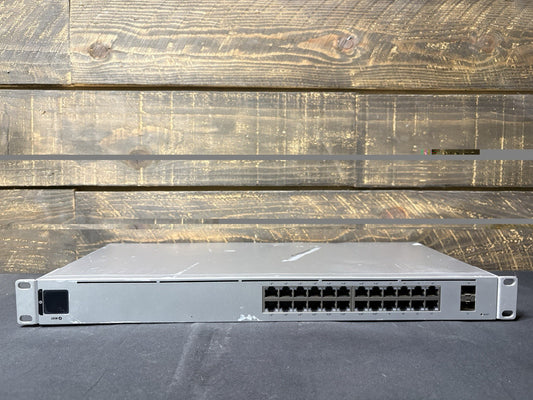 USW-24-POE Unifi 24 Ports PoE Ethernet Switch