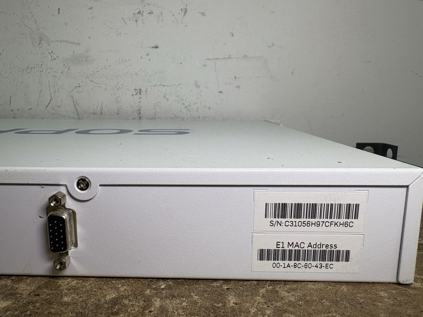 SOPHOS XG 330 REV.1 FIREWALL SECURITY APPLIANCE