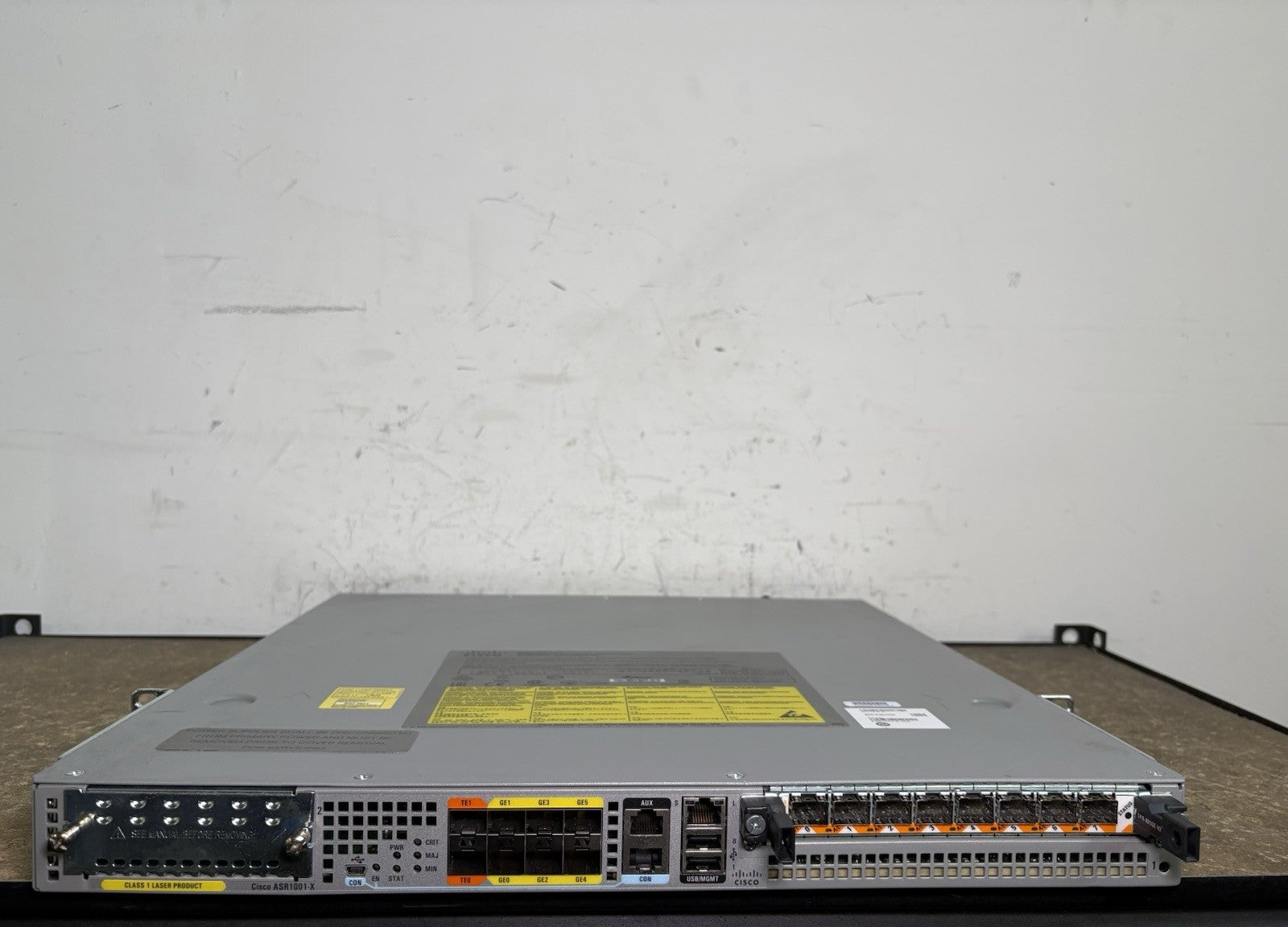 Cisco ASR1001-X  Aggregation Services Router 2x DC PSU & SPA-8X1GE-V2 ADV ent