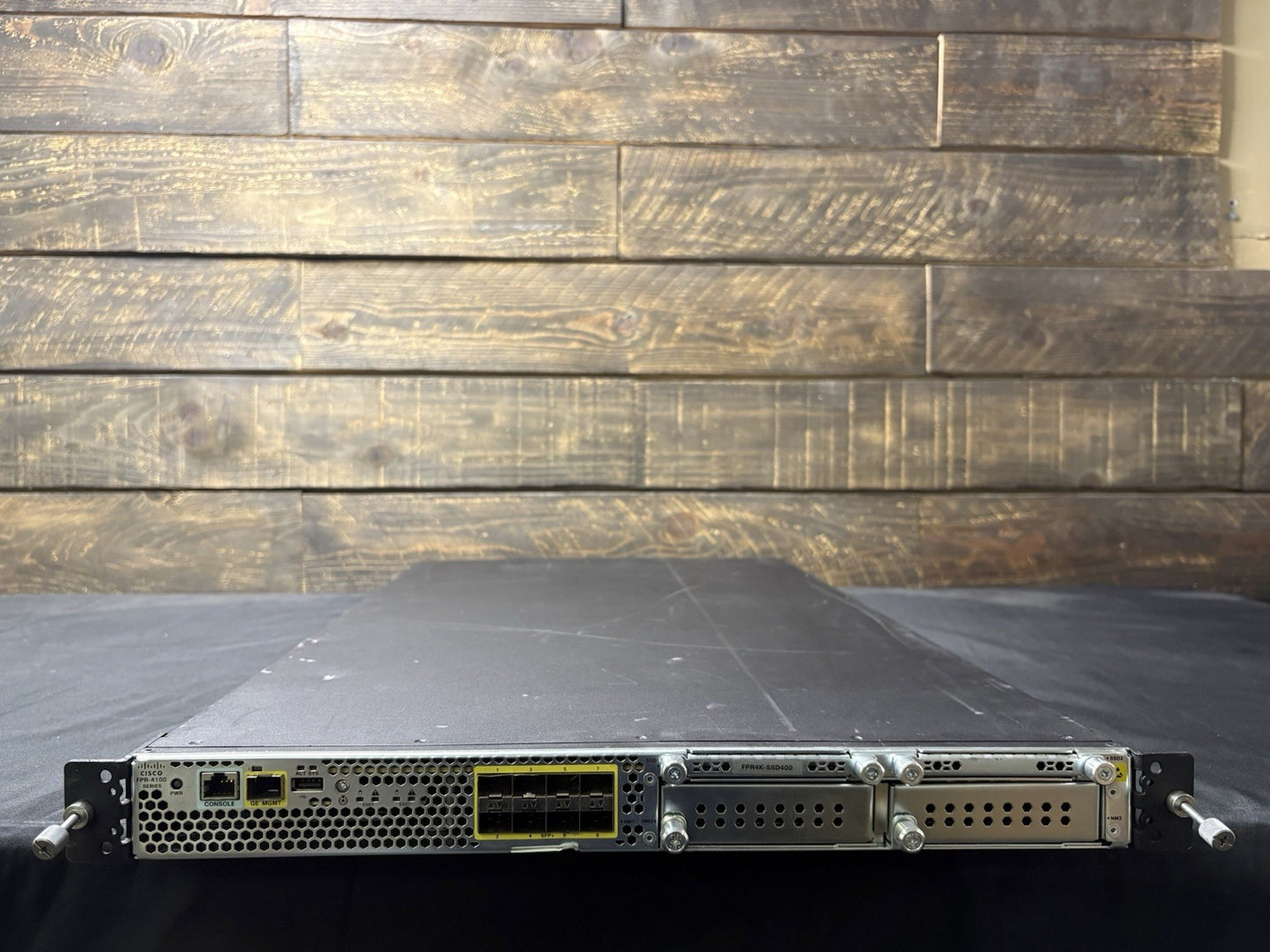 Cisco FPR-4115-K9 FIREPOWER SECURITY APPLIANCE 68-6803-01 *Cosmetic