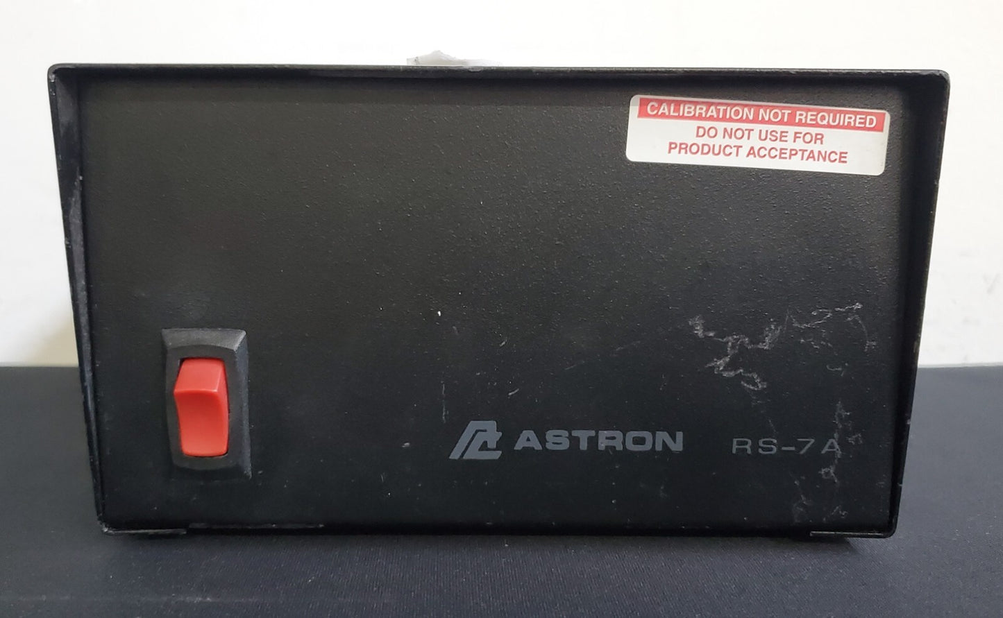 Astron RS-7A Power Supply - Black Output 13.8 VDC 7AMPS