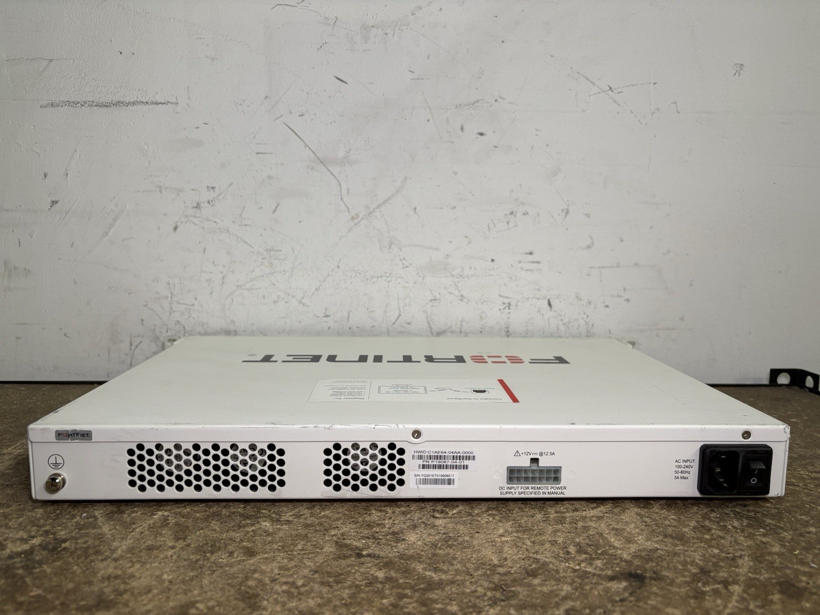 Fortinet FortiGate 201E Security Firewall Network FG-201E 14-Ports *Registered