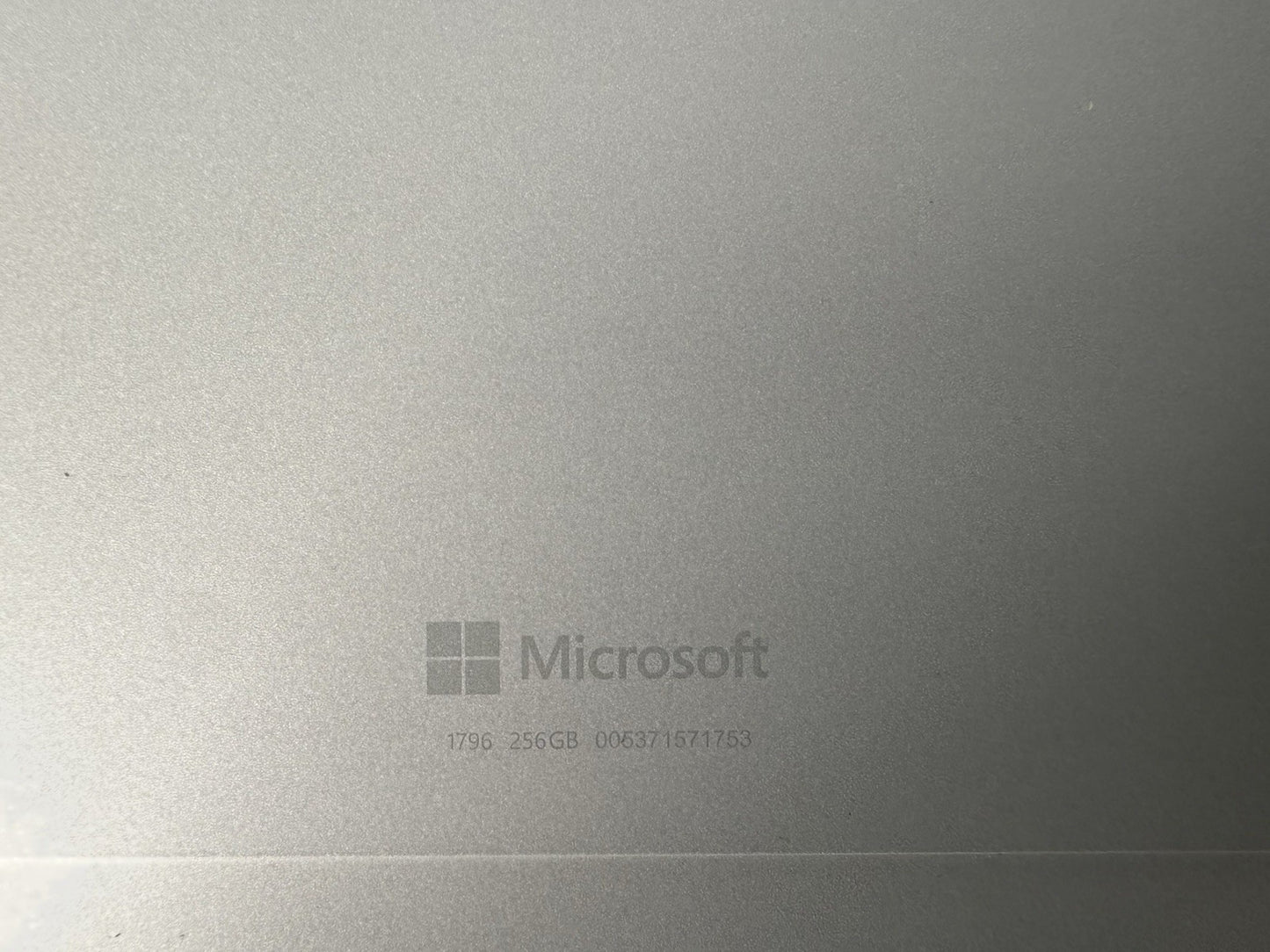 Microsoft SURFACE PRO 6 1796 i5-8250U 1.60GHz 8GB RAM 256GB SSD