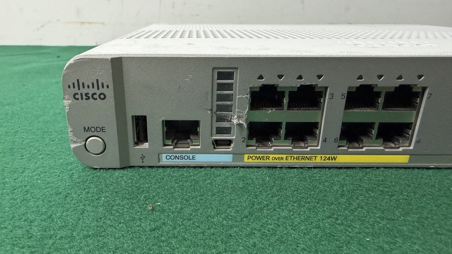 Cisco WS-C2960CX-8PC-L Switch 8-Port- READ