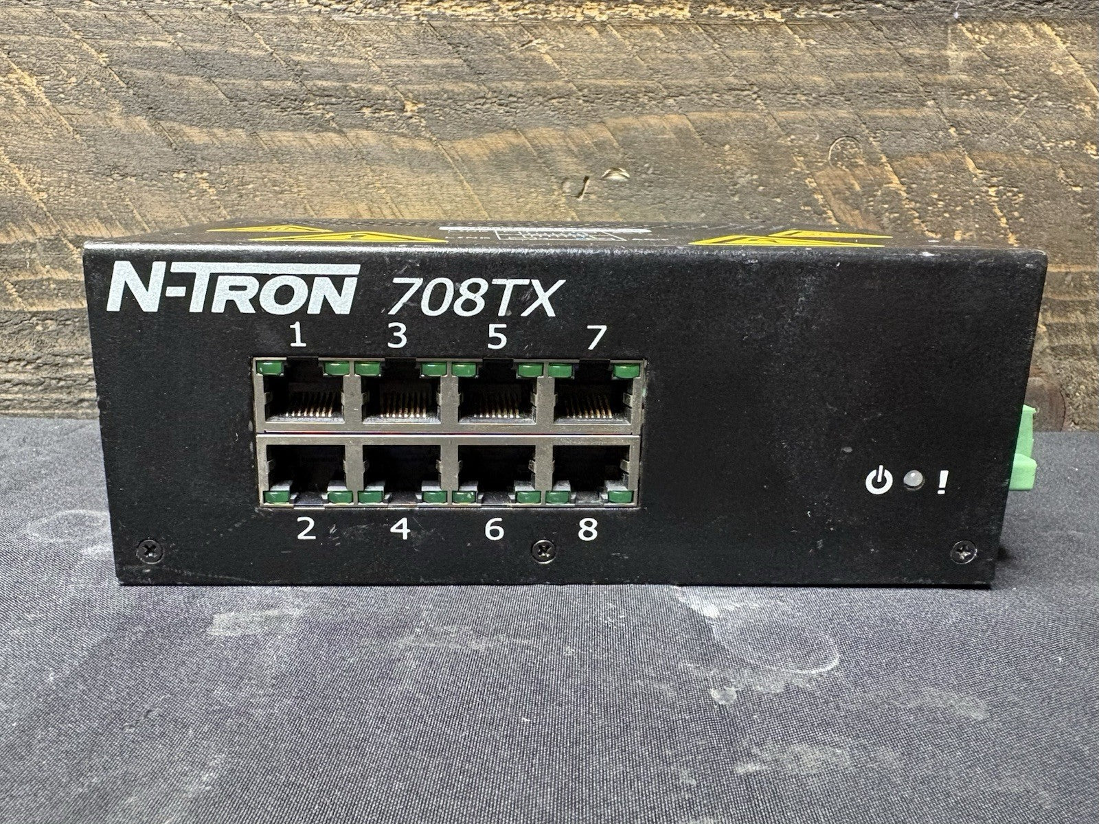 N-TRON 708TX Industrial Ethernet Switch
