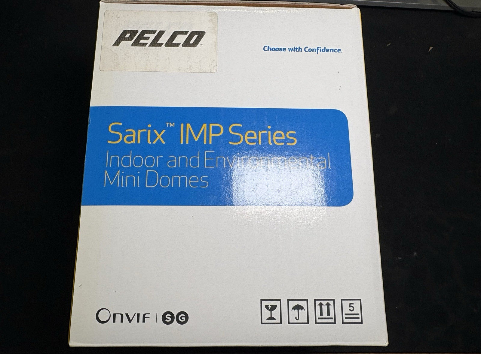 Pelco Sarix IMP Mini Dome IMP221-1ES