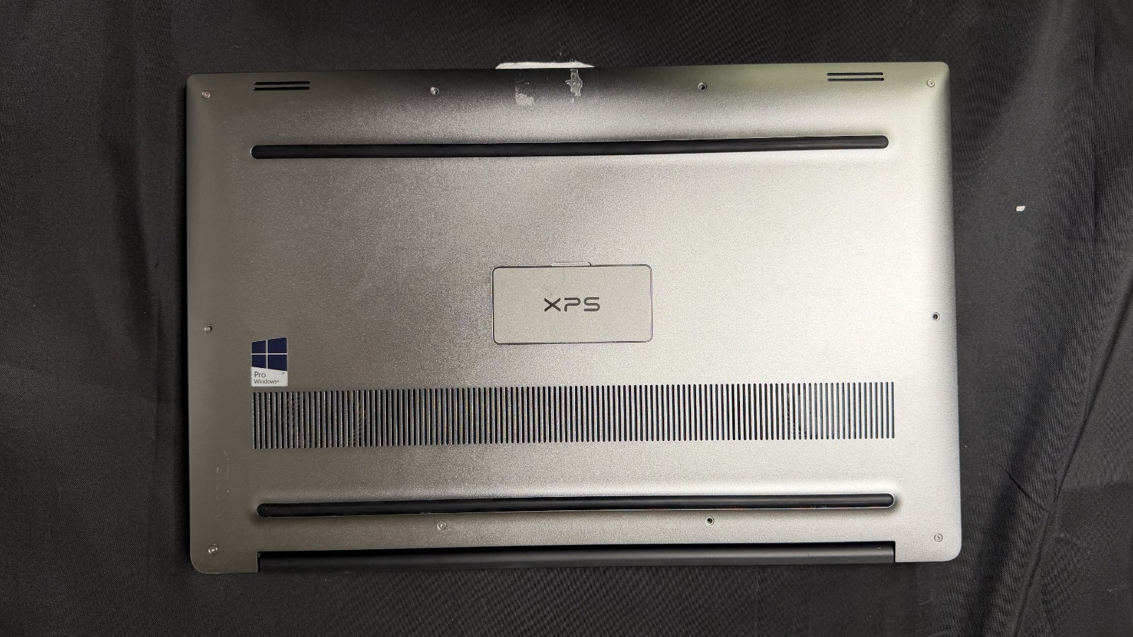 Dell XPS 15 9550 Intel Core i7-6700HQ, 256GB SSD 8GB RAM 70-79% Battery, NO OS