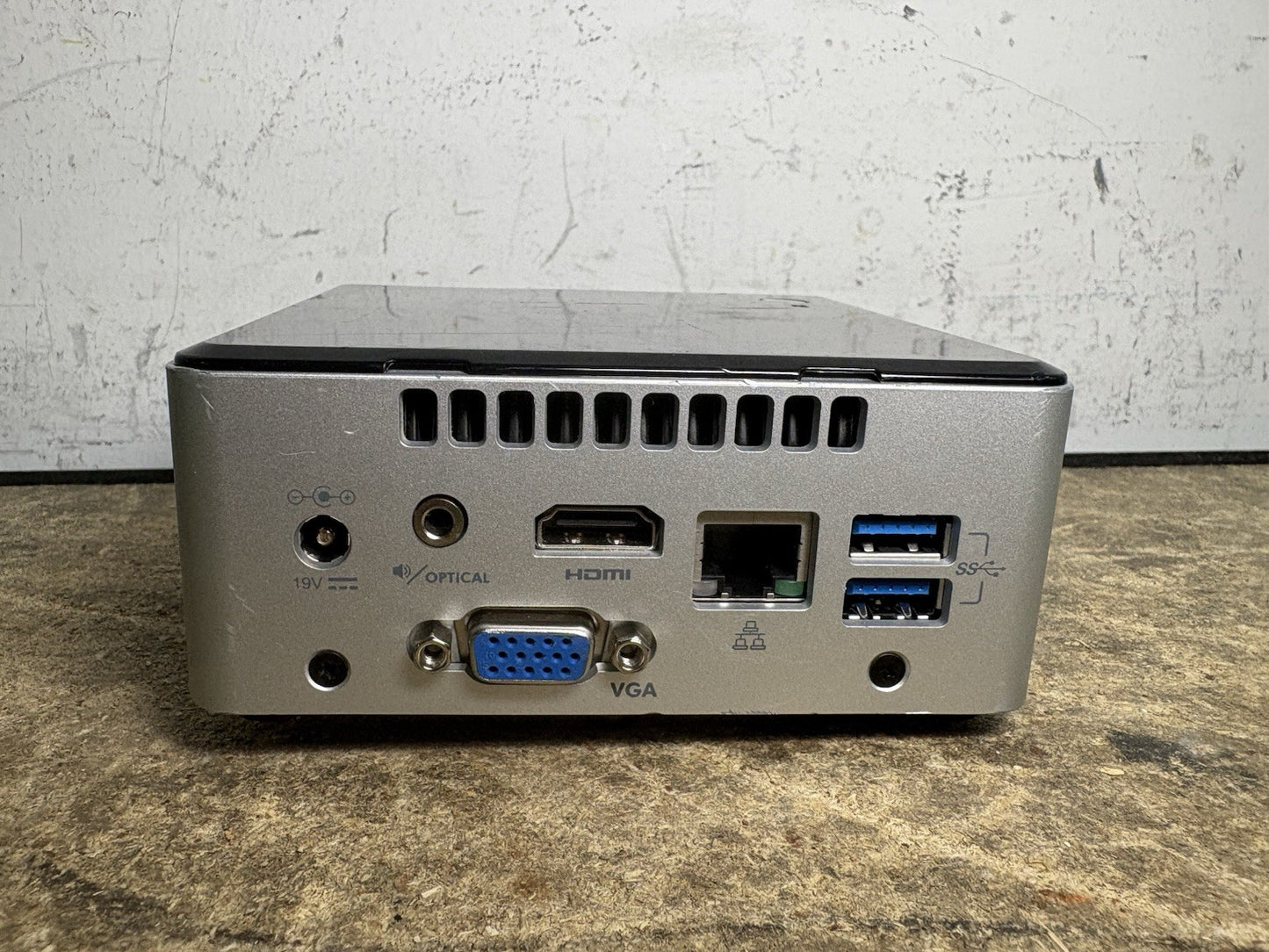 INTEL NUC5CPYH COMPACT MINI-PC HD CELERON N3050 4GB Ram 128 SSD