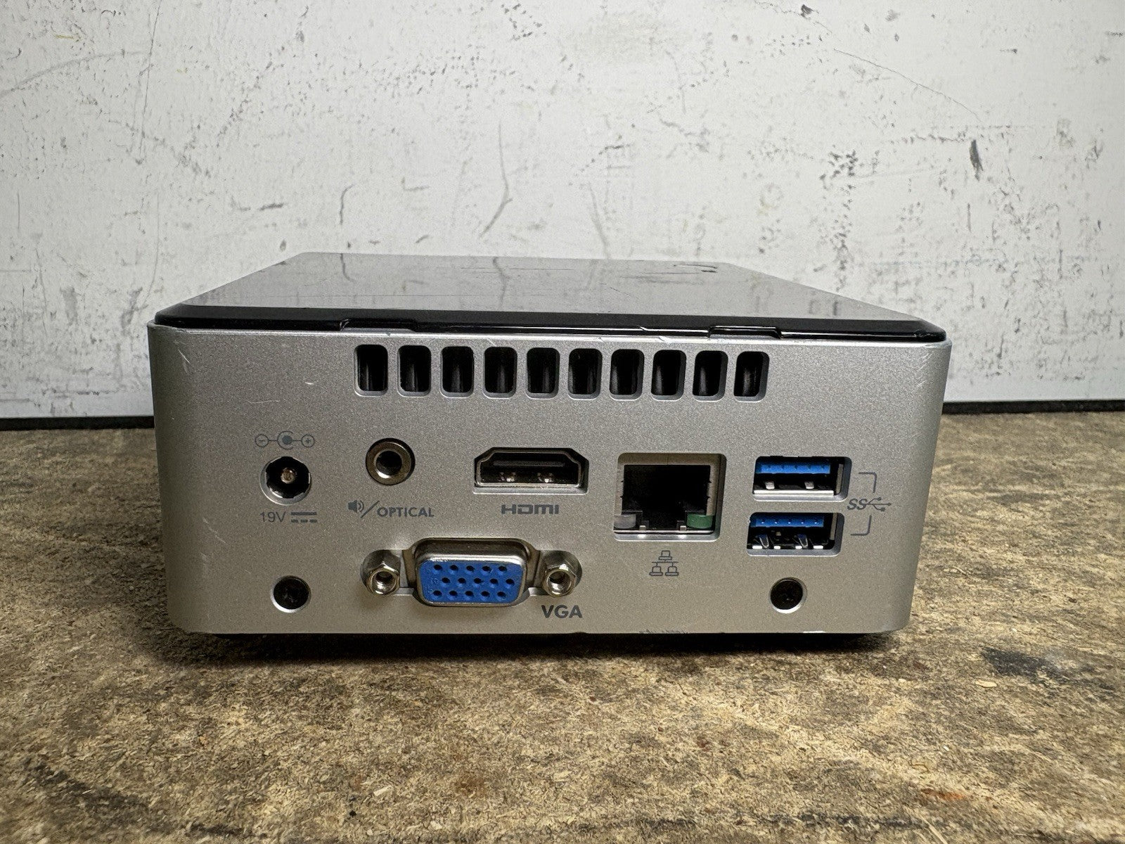 INTEL NUC5CPYH COMPACT MINI-PC HD CELERON N3050 4GB Ram 128 SSD