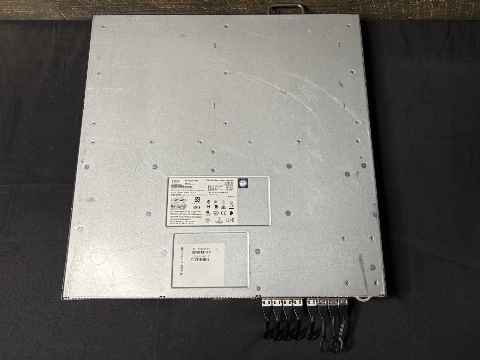 IBM Brocade Fibre Channel Switch SAN24B-5 IB-6505-12-2000-0R