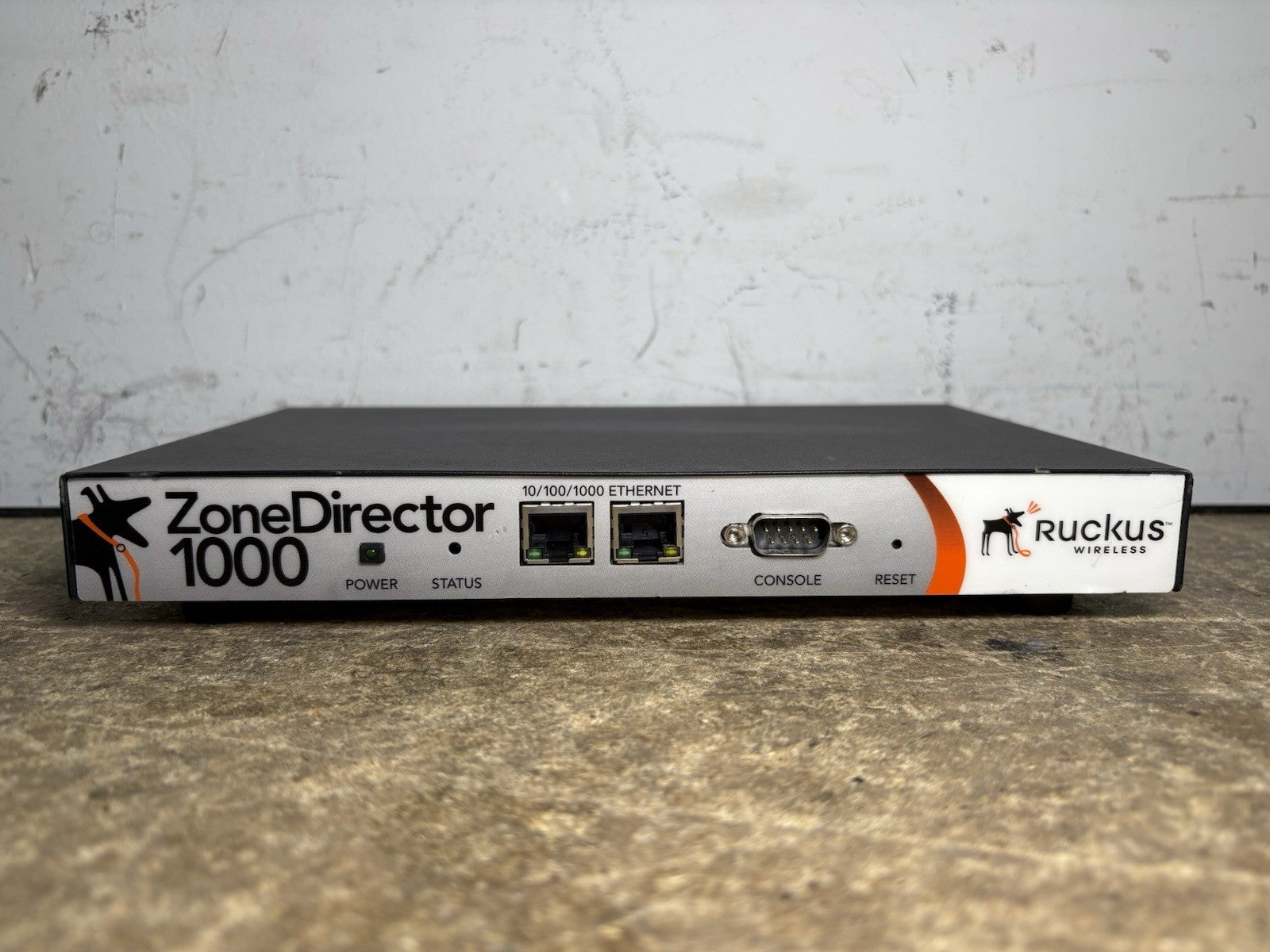 Ruckus ZoneDirector 1000 Enterprise-Wireless LAN Controller 6AP License