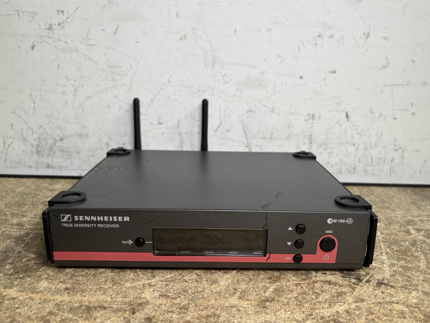 Sennheiser True Diversity Receiver EW100 G3 Range-B2 626-662 MHZ No PSU